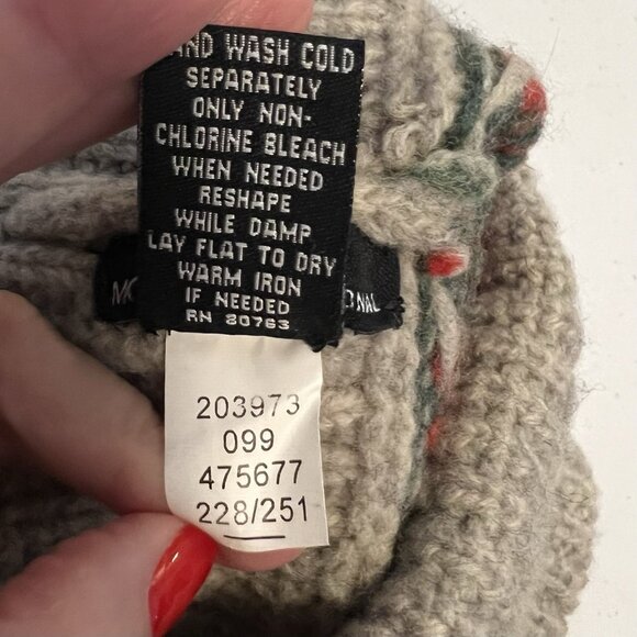 Moda International Vintage 100% Lambswool Hat Beanie Winter Christmas Red Women - Picture 3 of 6